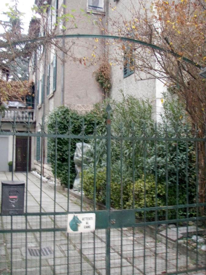 Girasole Grazioli 47 Panzió Trento Kültér fotó