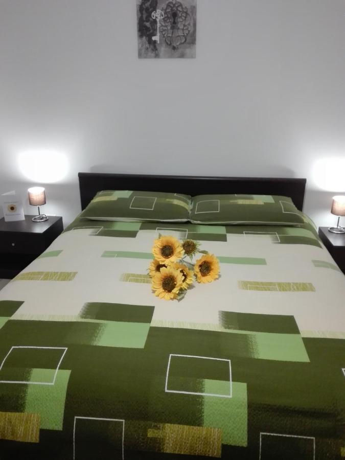 Girasole Grazioli 47 Panzió Trento Kültér fotó